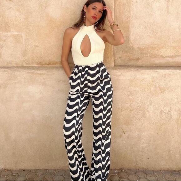 Zara Cream Bodysuit Knit Cut Out Halter Neck Size XL - Picture 4 of 9